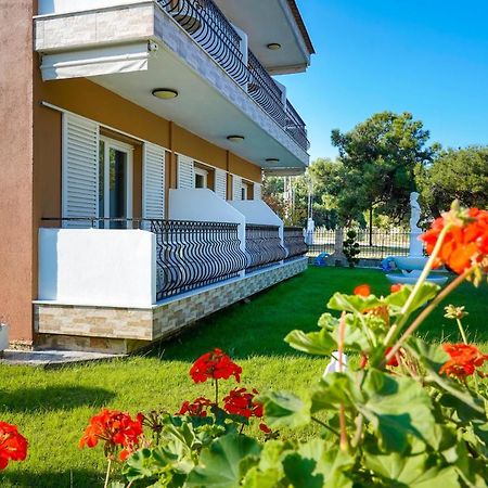 Eleani Hotel Принос Экстерьер фото